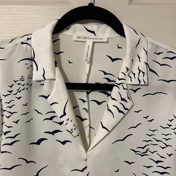 BCBGeneration blouse - Picture 2 of 3